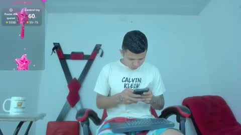 Steven online show from March 4, 11:28 am