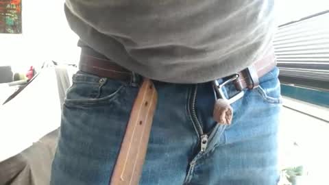 Snapshot of steveo_85 chatting on February 8, 9:46 am white beef online show from February 8, 9:46 am