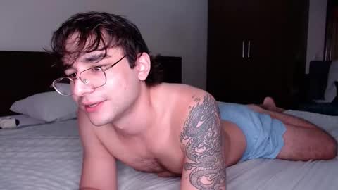 Alex   online show from December 17, 2:41 am