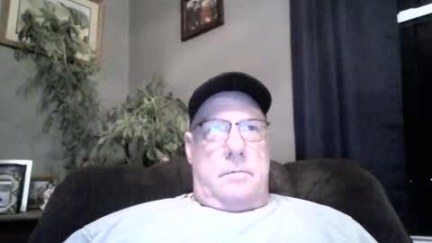 bobby online show from December 22, 12:49 pm