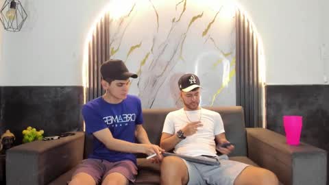 friends online show from February 26, 5:20 am