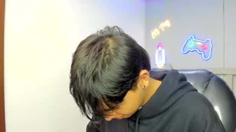 Stiwen online show from October 27, 2:30 pm