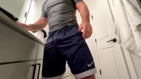 stlhotwifeguy online show from February 28, 6:07 pm