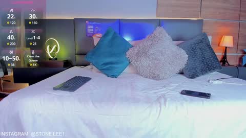 Stone Lee  online show from January 11, 9:04 am