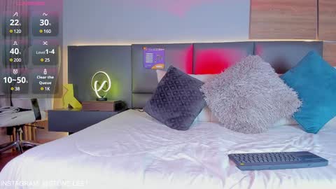 Stone Lee  online show from January 12, 7:00 am