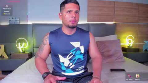 Stone Lee  online show from September 30, 6:30 am