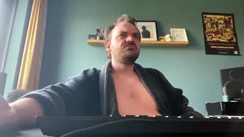 Stonerboner online show from April 14, 8:03 am