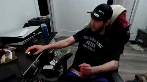 stonedpanda77 online show from March 9, 3:33 am