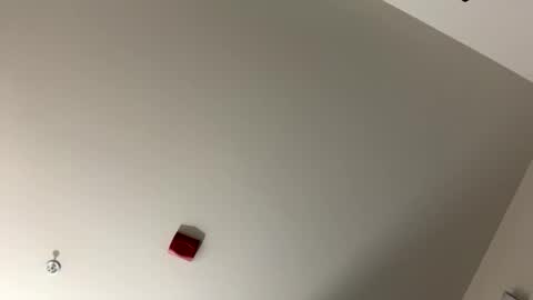 Snapshot of str8dj chatting on December 3, 5:19 am Dj online show from December 3, 5:19 am