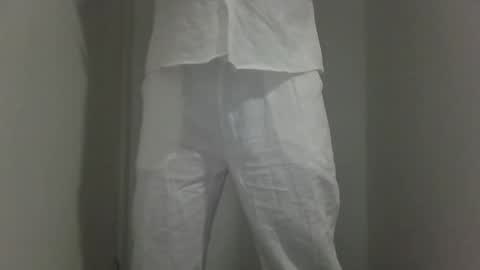 str8guykindashy online show from October 26, 10:39 am