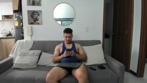 straight__friends online show from May 16, 1:42 pm