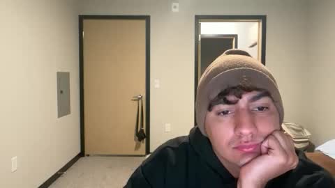 sexmenyoutnng online show from November 9, 8:29 am