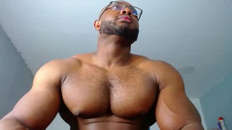 strong_george1 online show from December 11, 11:43 pm