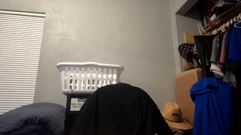 suavecito67 online show from February 25, 5:19 am