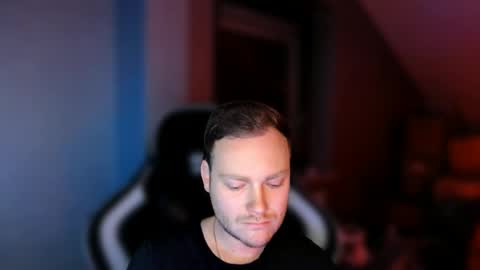 sub_austr online show from February 18, 7:10 pm