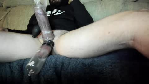 Snapshot of suckmywhitecock25 chatting on December 3, 4:02 am suckmywhitecock25 online show from December 3, 4:02 am