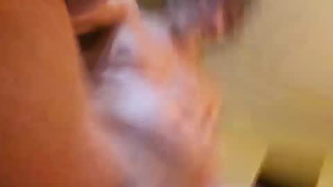 Snapshot of suntroll chatting on March 1, 10:45 am Suntroll online show from March 1, 10:45 am