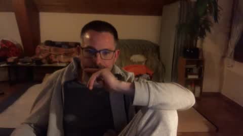 supersquirrel81 online show from January 17, 4:54 pm