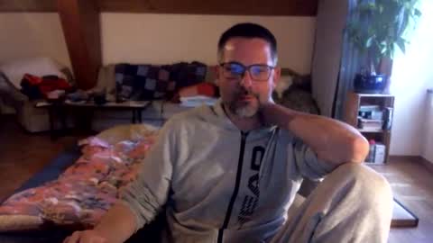 supersquirrel81 online show from March 15, 4:02 pm