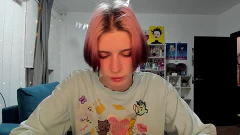 kira online show from February 15, 6:05 pm