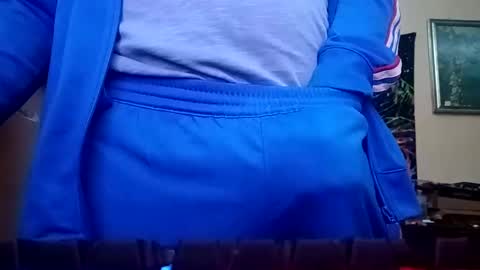 Snapshot of sweet_red_ita chatting on February 23, 11:25 pm Sweet Red Ita online show from February 23, 11:25 pm