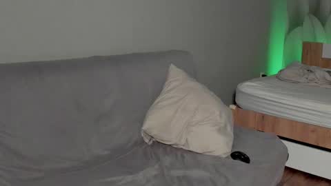 sweet_smith8 online show from October 19, 1:36 pm