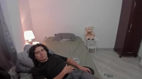 Lian online show from March 25, 2:15 am