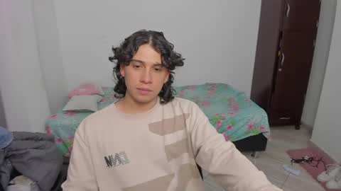 Lian online show from May 11, 6:49 pm