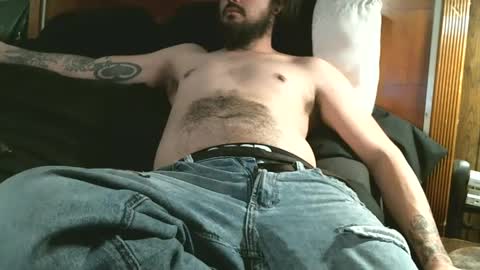 Snapshot of sydetrak4469 chatting on February 5, 3:02 am Syde online show from February 5, 3:02 am