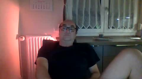 t0815 online show from November 3, 7:26 pm