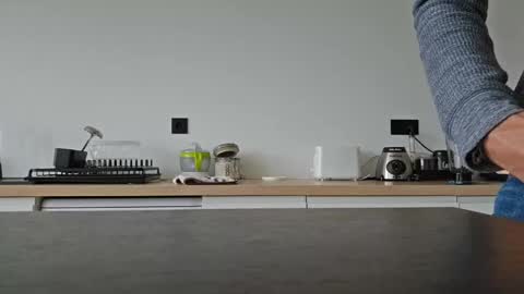 taconatatox online show from December 2, 1:33 pm