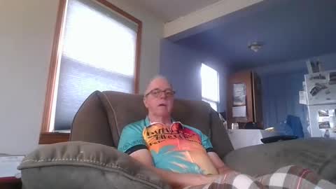 tacrunner66_ online show from March 6, 11:02 pm