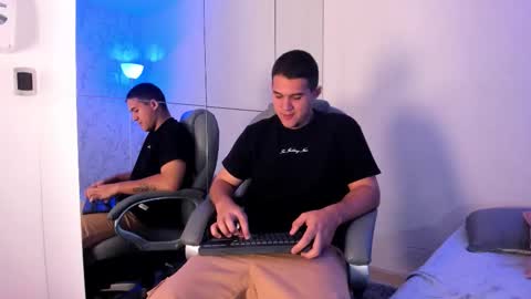 tadeo_vega online show from January 14, 3:22 am