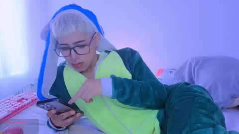 taichi online show from September 21, 5:35 pm