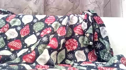 Snapshot of tall6feet7inch chatting on October 31, 9:23 am tall6feet7inch online show from October 31, 9:23 am