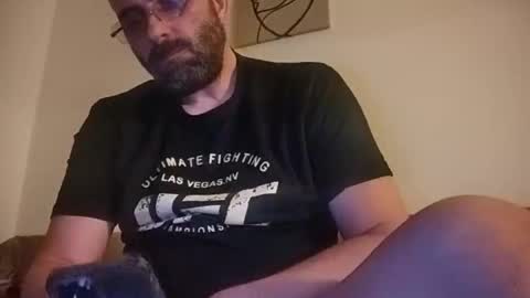 Aligator online show from February 24, 6:04 pm