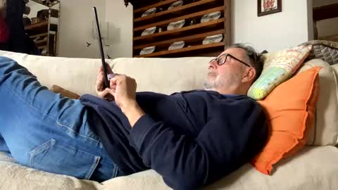 Dominique online show from February 8, 2:05 pm