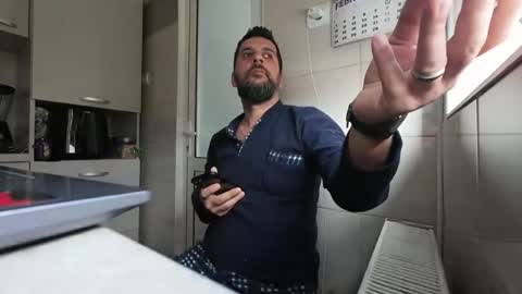 tarkan198 online show from February 6, 11:10 am