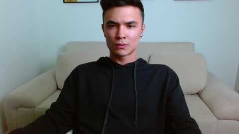 taurus4k online show from December 18, 2:21 am