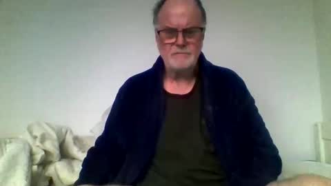 taxi910662 online show from October 2, 4:55 pm