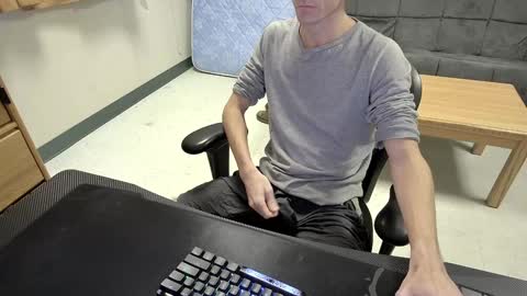 Snapshot of tbone_93 chatting on December 13, 7:26 am Tbone online show from December 13, 7:26 am