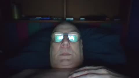 Snapshot of tebb61 chatting on October 21, 7:22 am Mark online show from October 21, 7:22 am