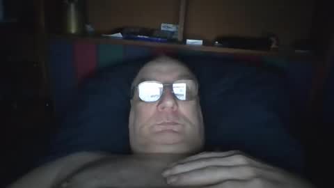 Snapshot of tebb61 chatting on October 22, 7:23 am Mark online show from October 22, 7:23 am