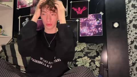 Yan     online show from April 23, 12:37 am