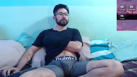 Snapshot of teddy_foster chatting on February 19, 1:39 pm teddy_foster online show from February 19, 1:39 pm