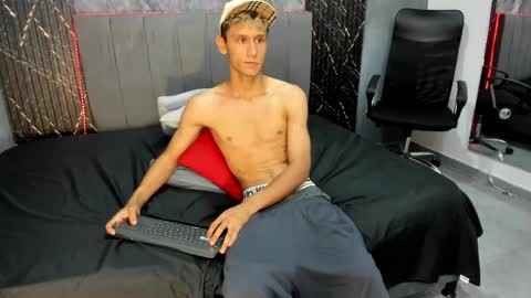 Tedy online show from April 16, 8:31 pm