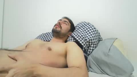 ThaiGuy online show from April 7, 10:15 am