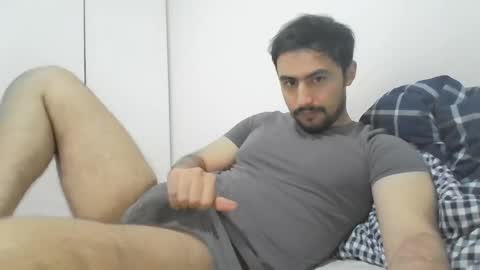 ThaiGuy online show from April 6, 10:05 am