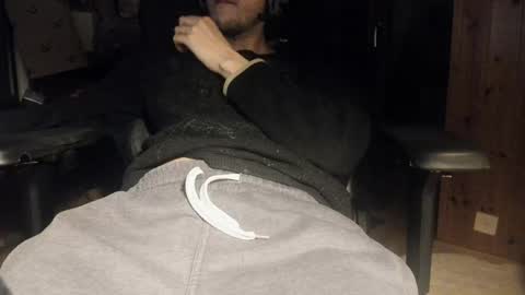 Snapshot of that_swiss_guy chatting on February 18, 12:15 am that_swiss_guy online show from February 18, 12:15 am