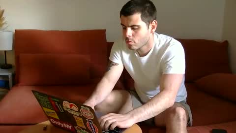 thatfeelsgoood online show from April 18, 9:47 pm